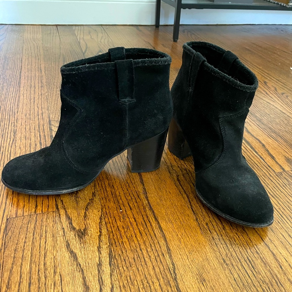 Splendid black suede booties. Size 8M